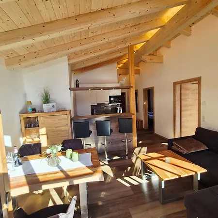 Heidi's Hideaway Apartman *